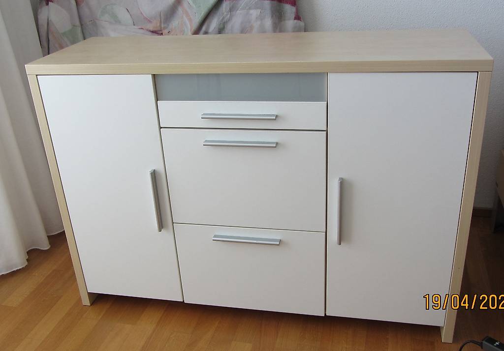 Schlafzimmermöbel mit Schubladen