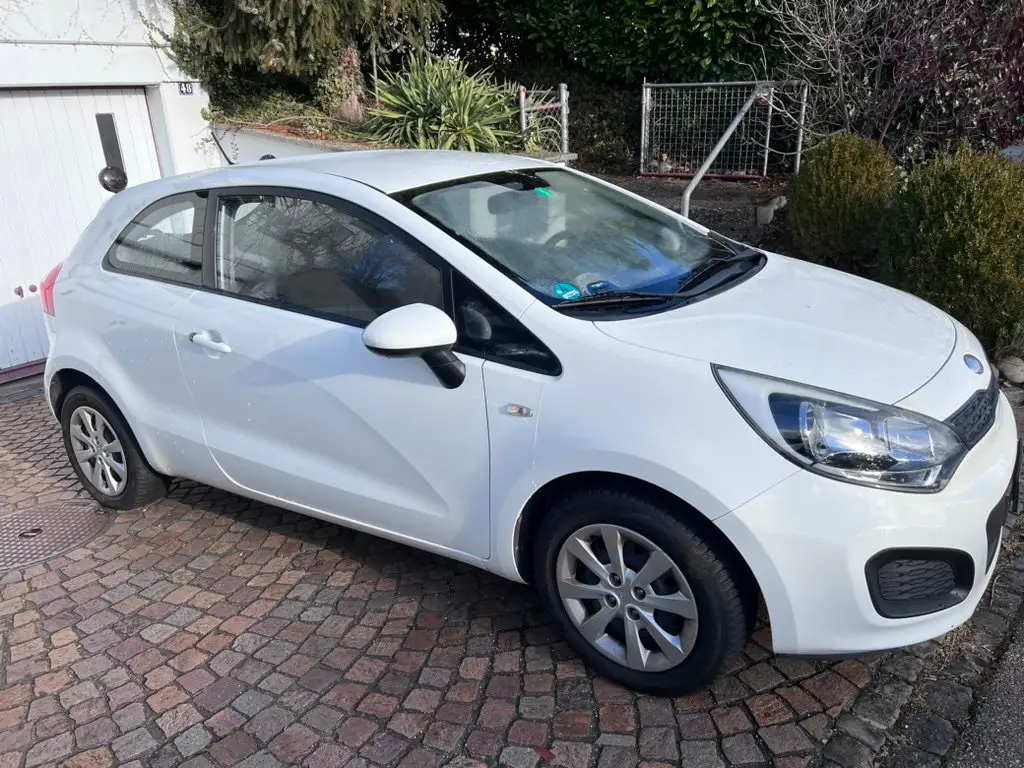 kia rio 1.1 crdi 85g