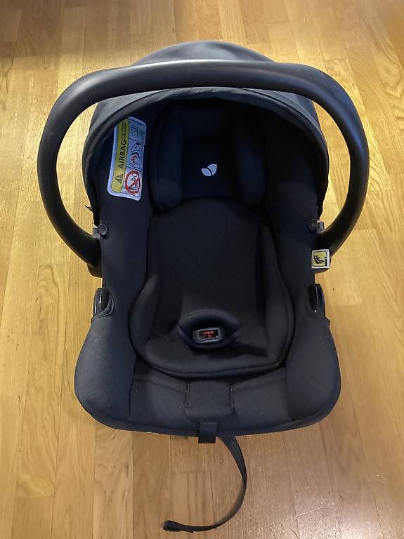 Babyschale / Kindersitz von Joie Neu