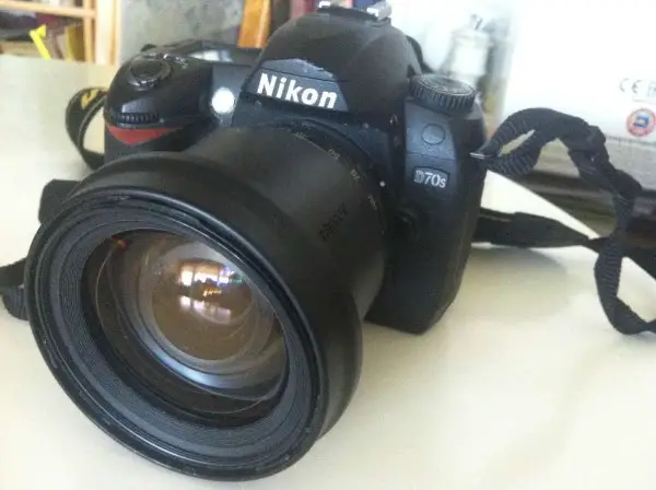 Nikon D70s numérique - Digital + ZOOM 28 - 200 mm