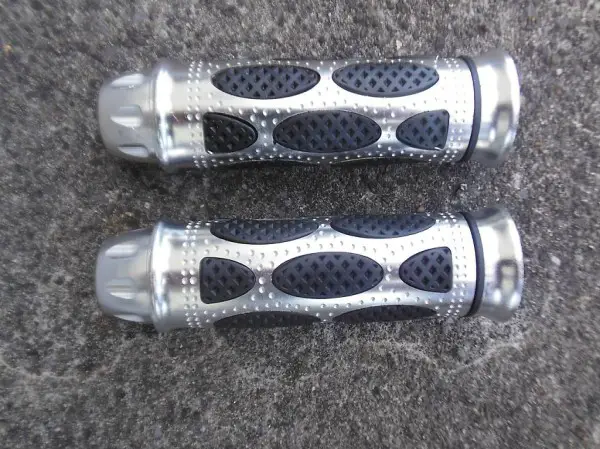 Lenkergriffe für Mofa u.Motorrad