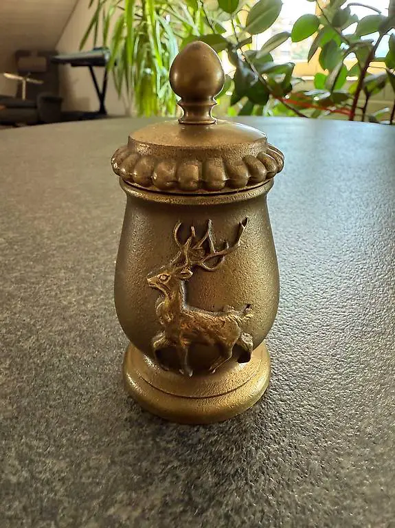 Einzigartige JRG Sissach Bronze Pfeffermühle