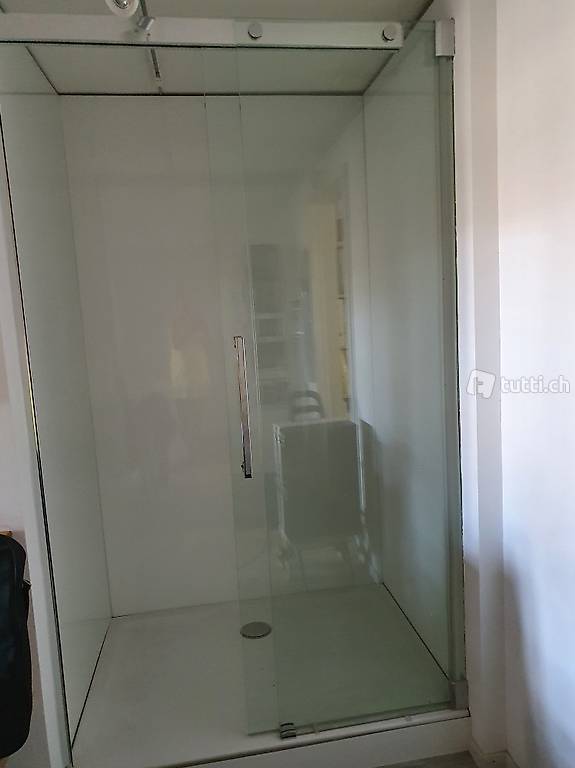  Duschwand mit Schiebetüre aus Glas statt 1800.-