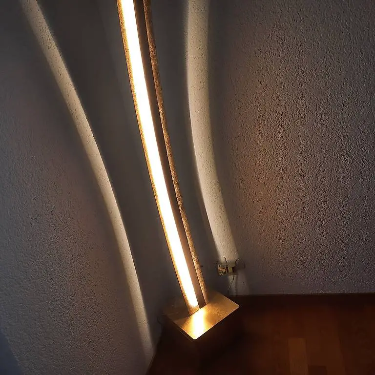 Stehlampe gold 140 cm