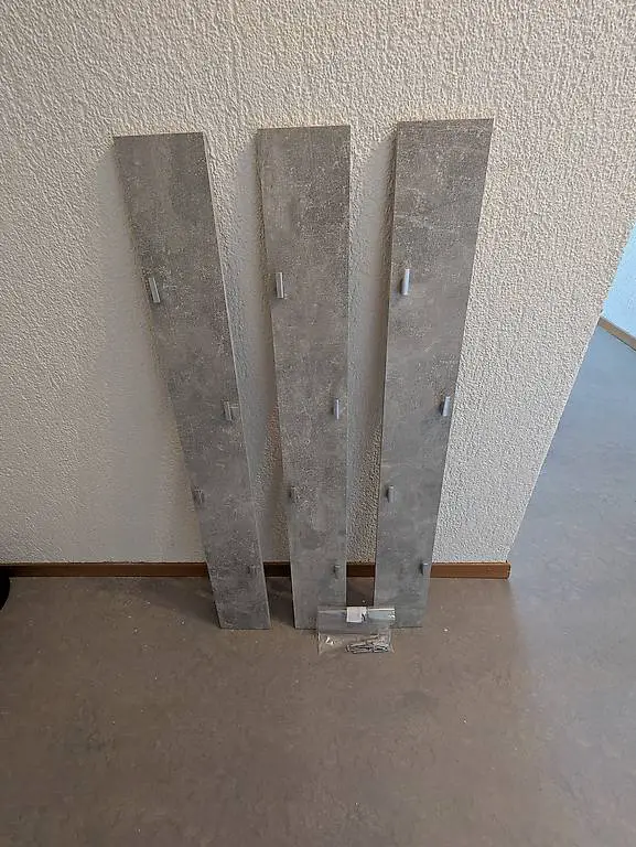 Gratis - Wandgarderobe Panel