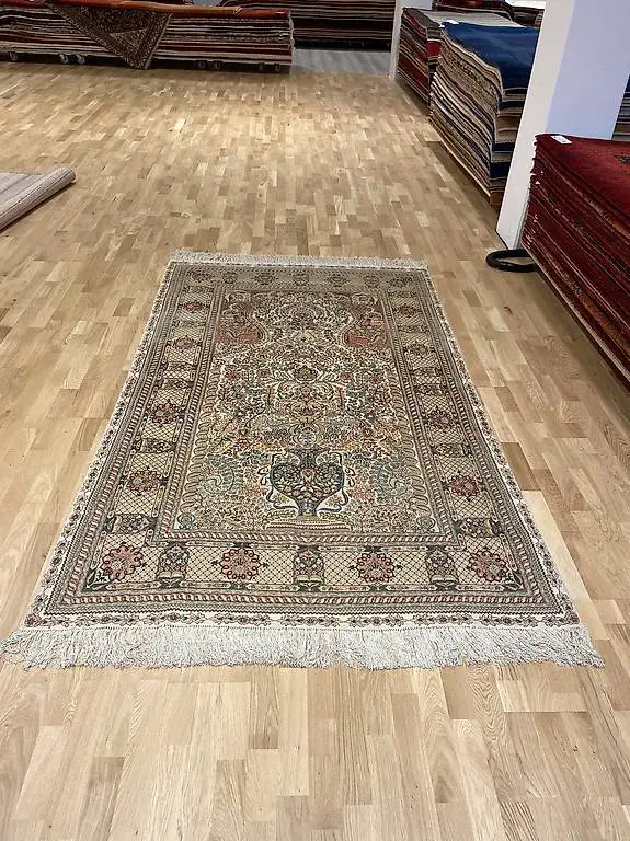 Seidenteppich, handgeknüpft, 148x240, Zertifikat
