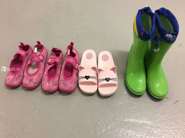 rote badeschuhe gr. 26