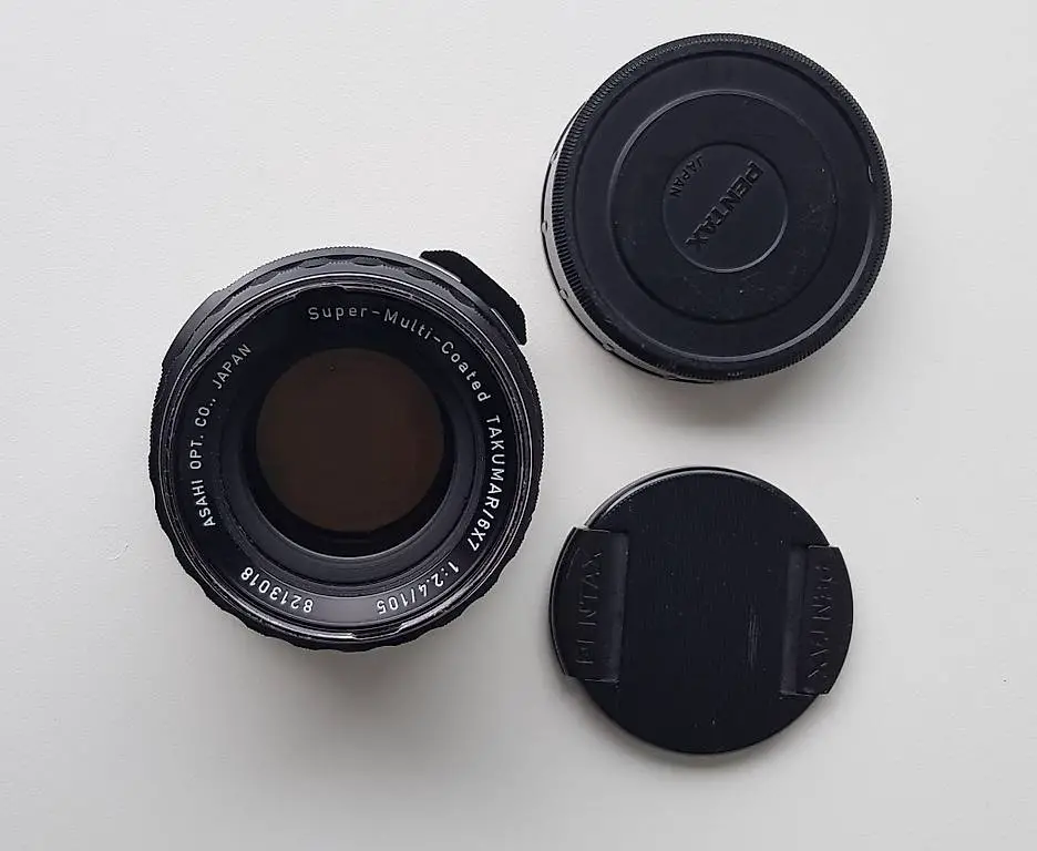 Pentax 6x7 Takumar 105mm f/2.4 - Super-Multi-Coated