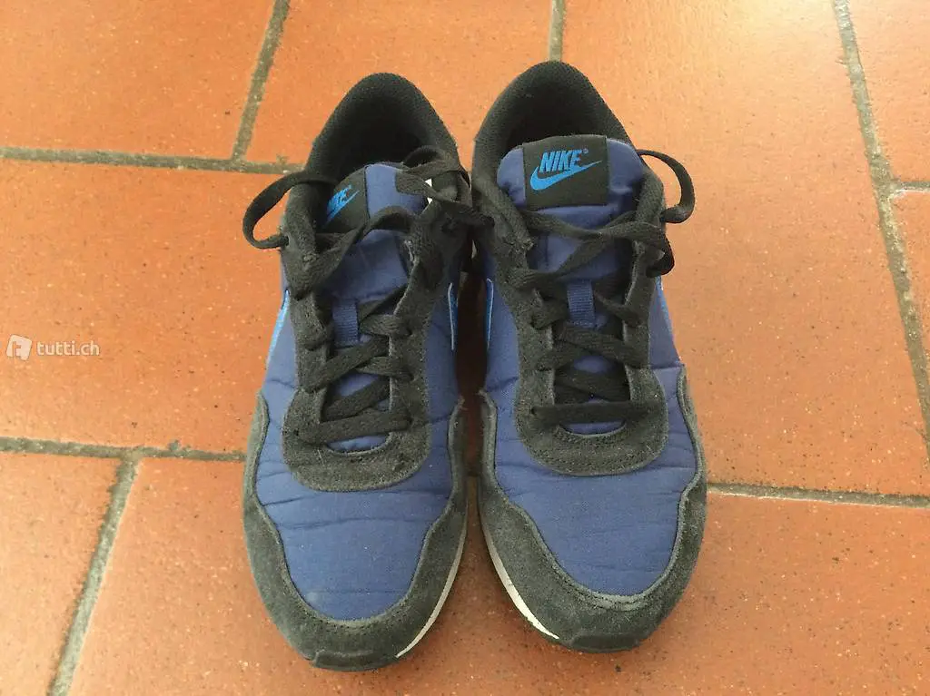 Scarpe tennis marca Nike no. 38