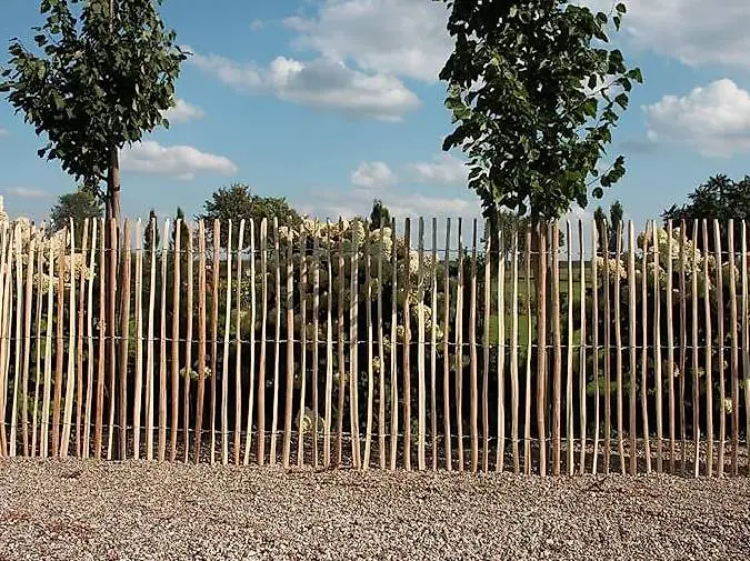 Stabiler Gartenzaun aus Haselnussholz 500 cm x 150 cm