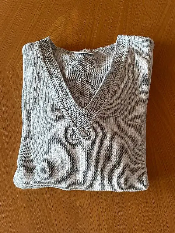 Damenpullover 40, ungetragen