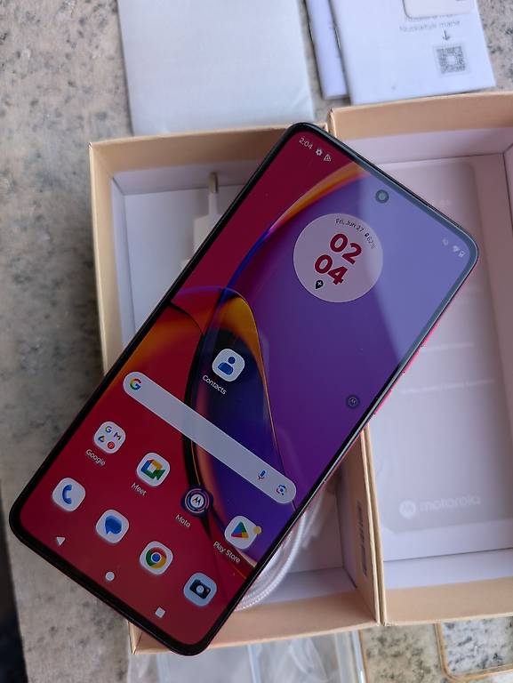 Motorola Moto G84 5G 12/256GB? Garnatie bis 18-11-2025