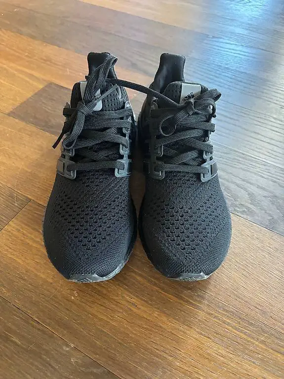 Adidas Ultraboost Ultra Boost Gr. 38 in schwarz