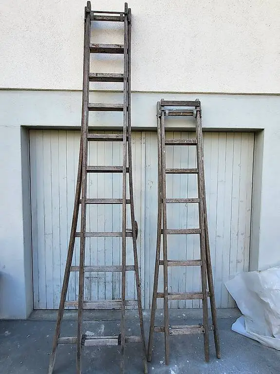 NaN: 2 Holzleiter ausziehbar 4.3 und 5.6 Meter