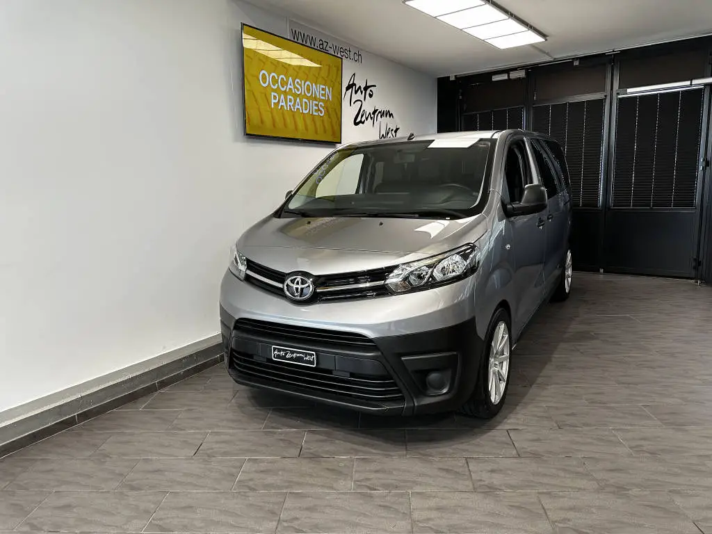 TOYOTA, PROACE Kombi L1 2.0 D Combi, Sonder-/Spezialaufbauten