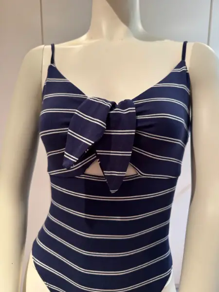 Costume de bain chic 36