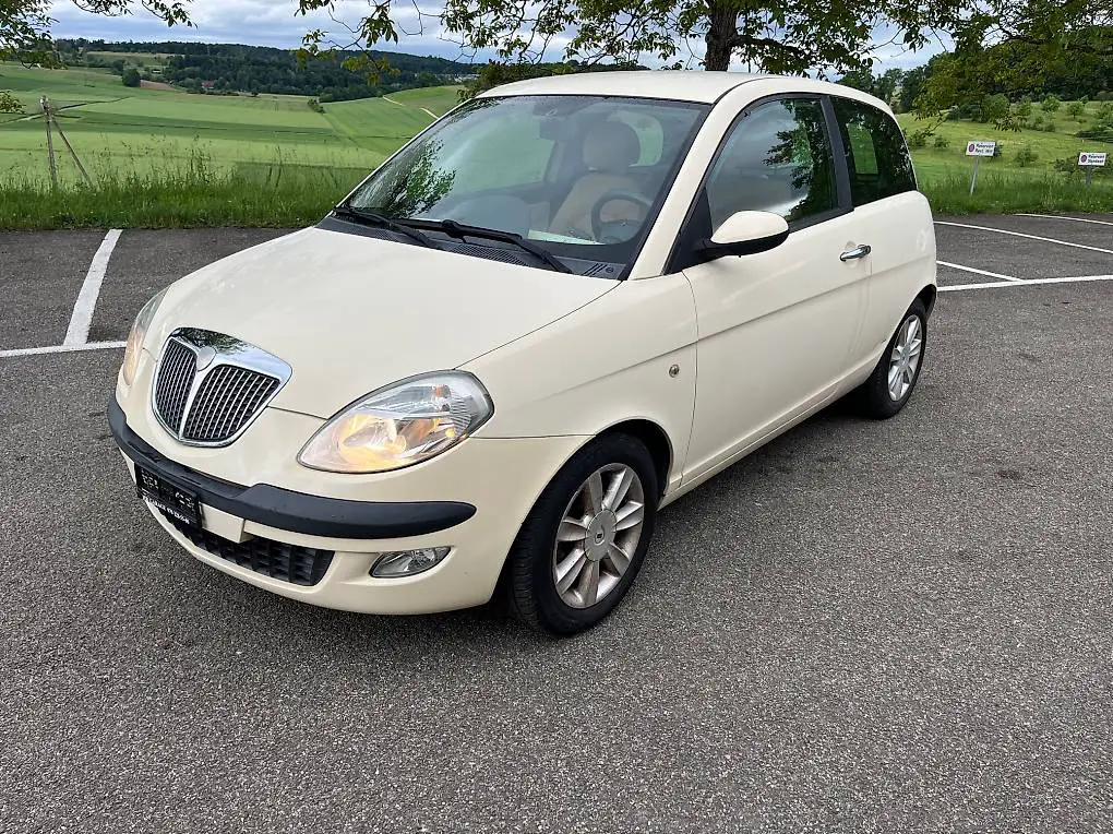 Lancia Ypsilon 1.4 Frisch ab MFK und Grossem Service