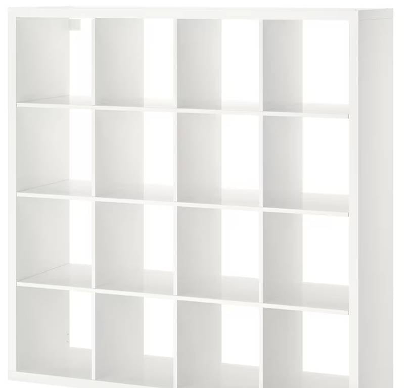 Gebrauchtes, weisses Kallax Gestell mit 16 Kasten, 147x147cm