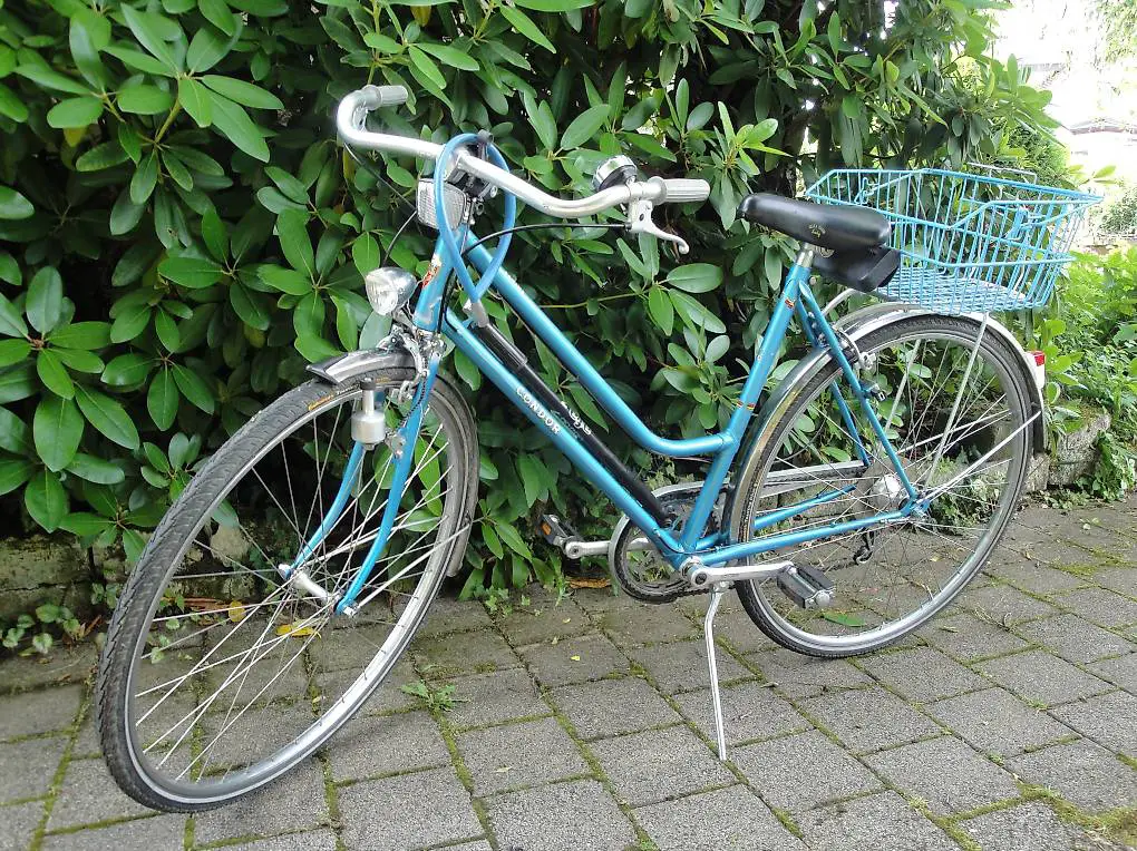 Schönes Damenvelo Marke Condor 7-gängig, Farbe hellblau