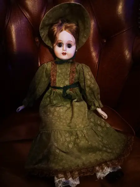  Antike Porzellanpuppe