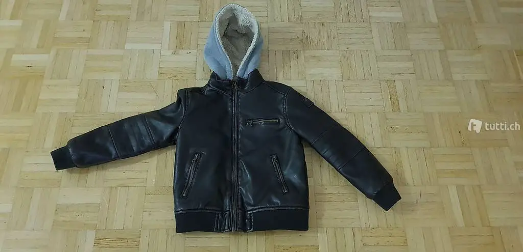 KapuzenJacke Lederoptik, Neuwertig, Grösse 122