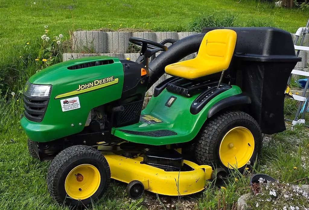 Tracteur tondeuse, John Deere, L120