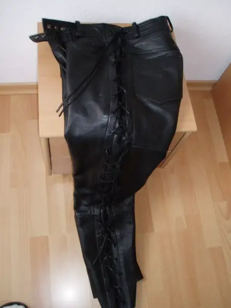 MQP Damen-Lederhose schwarz, geschnürt Gr. 44