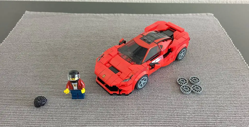 Lego Speed 76895 mit Zusatzfiguren