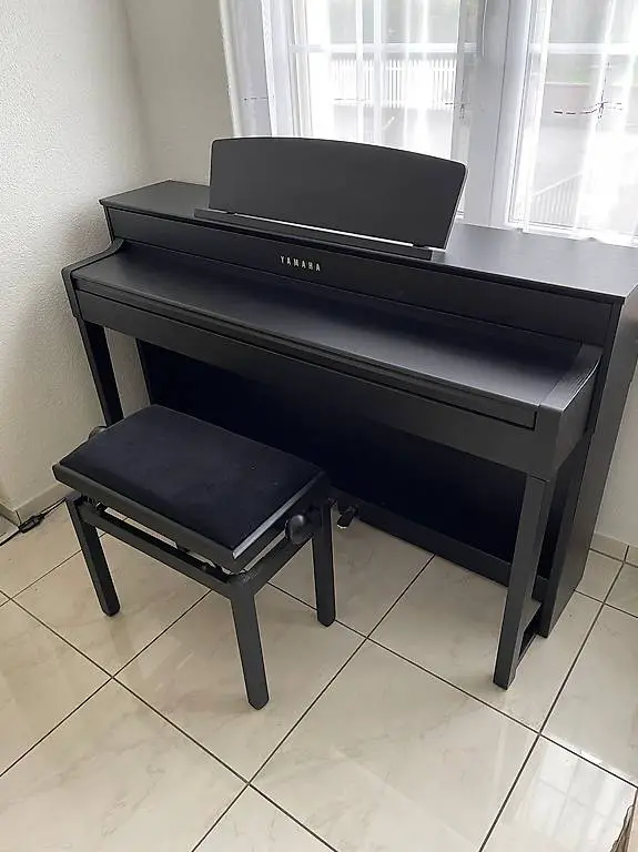 Yamaha Clavinova CLP 575B