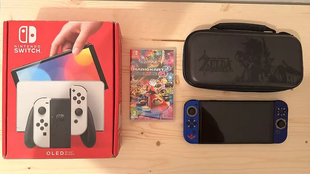 Nintendo Switch OLED inkl. Mario Kart 8 Deluxe