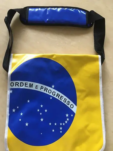 TASCHEN AUS BLACHE "BRASILIEN"