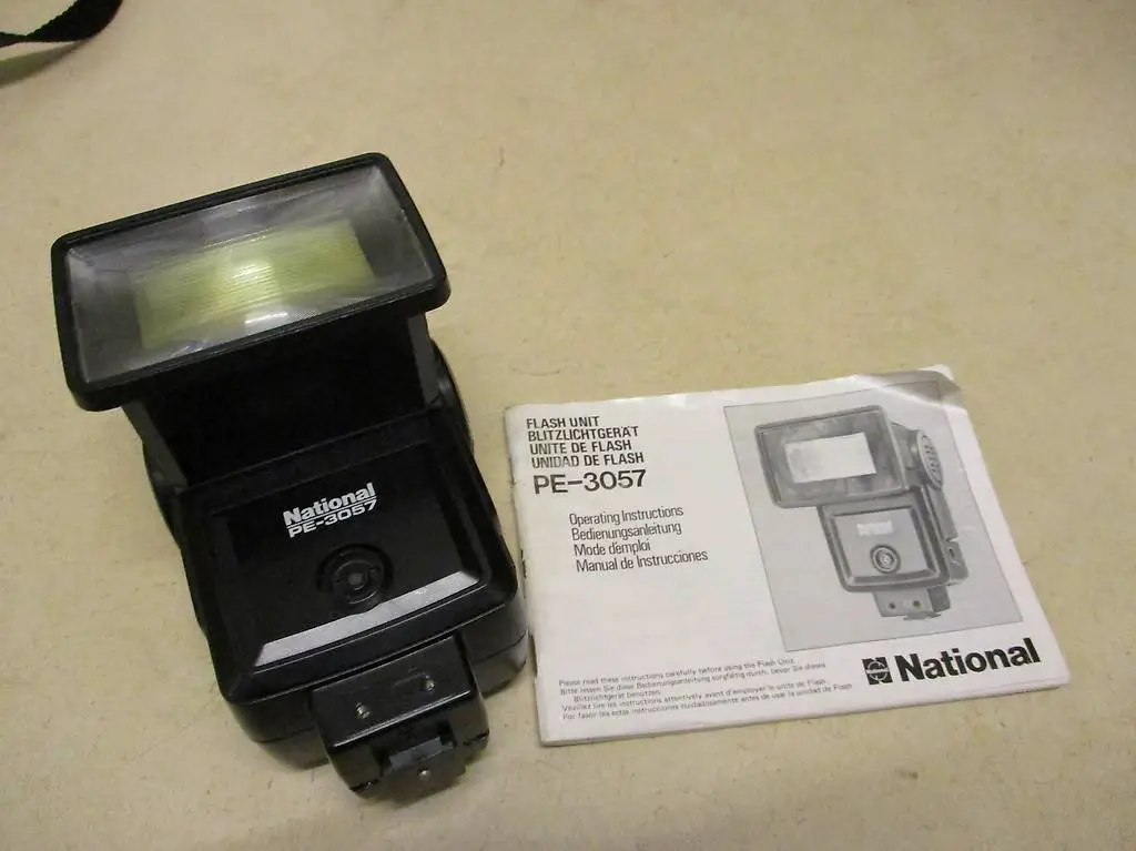 Blitz / Blitzgerät National PE-3057 inkl. Anleitung - Japan