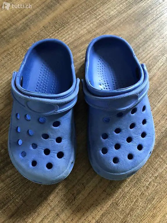 Hausschuhe grösse 25