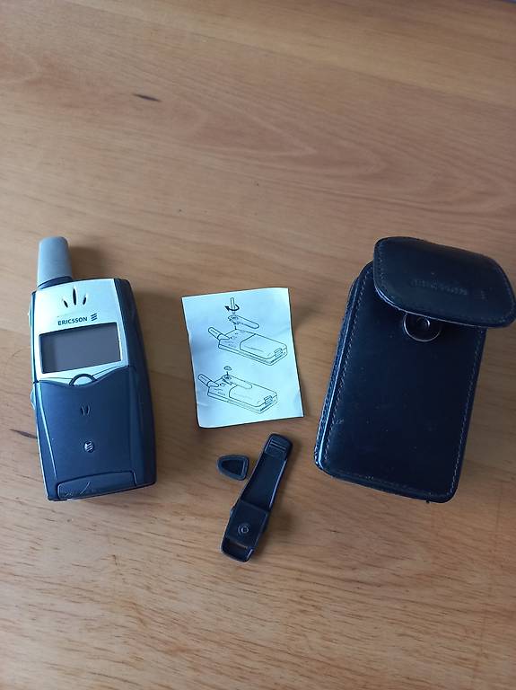 Ericsson T39m Klapphandy Kult-Handy Vintage Retro, Lederetui