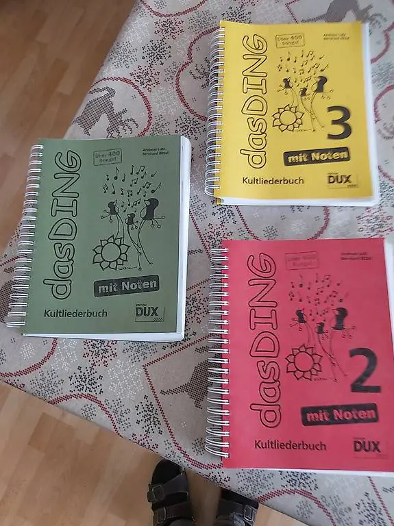 Noten und Songbücher, Hits und vieles mehr