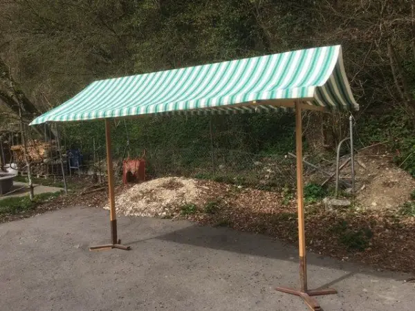 4 Marktstände einzeln zu verkaufen