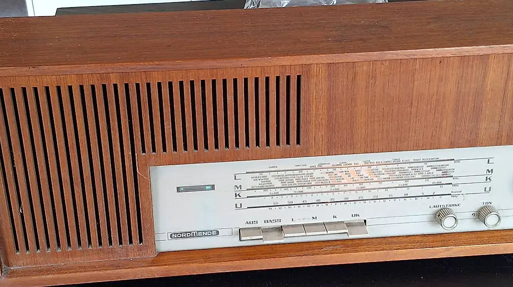 RADIO Nordmende Scandia