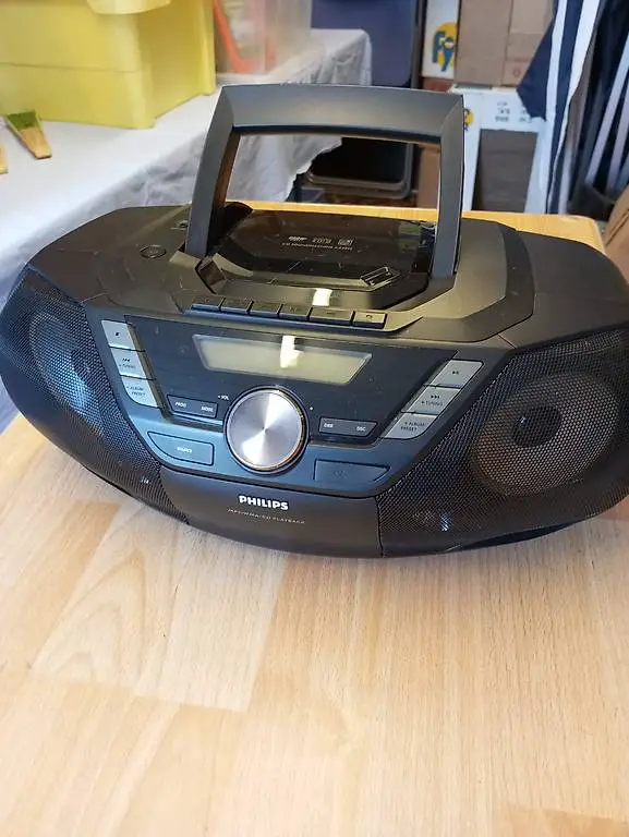 Radio mit CD und Kassettenrecorder Philips