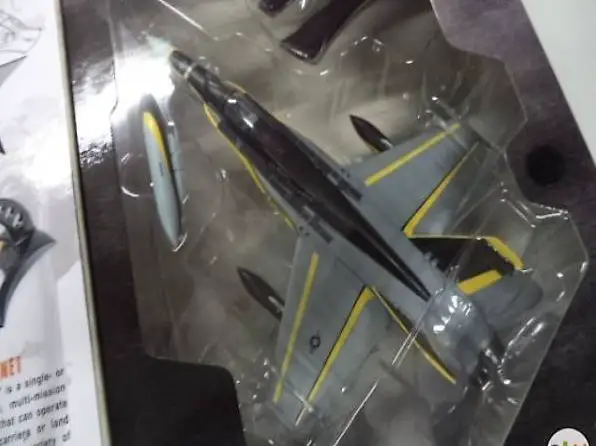 EASY MODELL F/A-18C/D 1:72