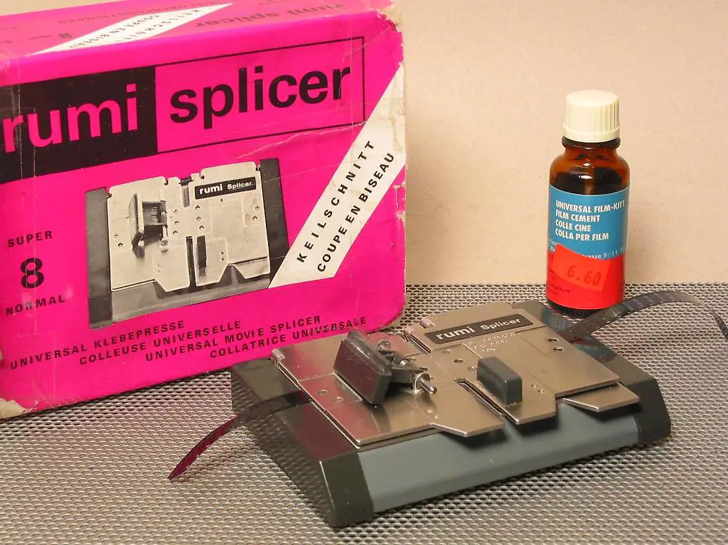 RUMI Super + Normal 8 Klebepresse Film Cutting + Filmkitt