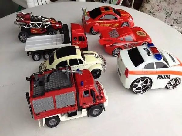 Macchinine Giocattolo