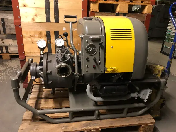 Motorspritze Typ 2 mit VW Industriemotor von Feuerwehr.