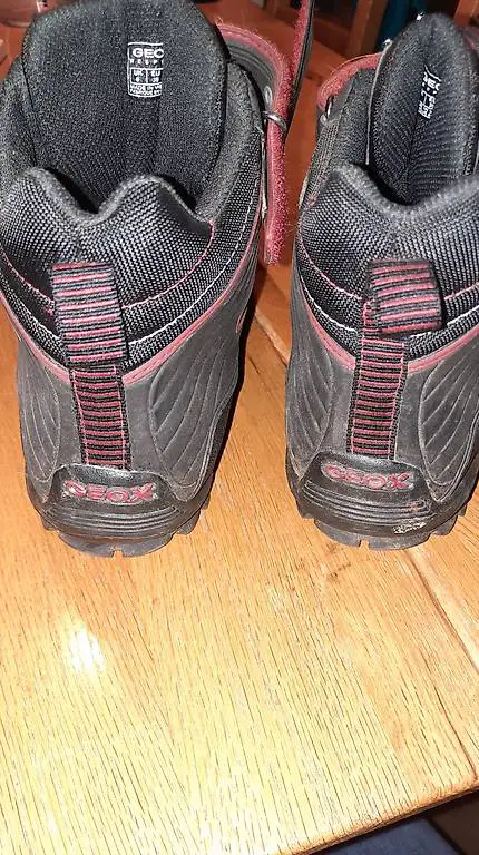 Geox Schwarz rot Winterschuhe, Motorradschuhe?