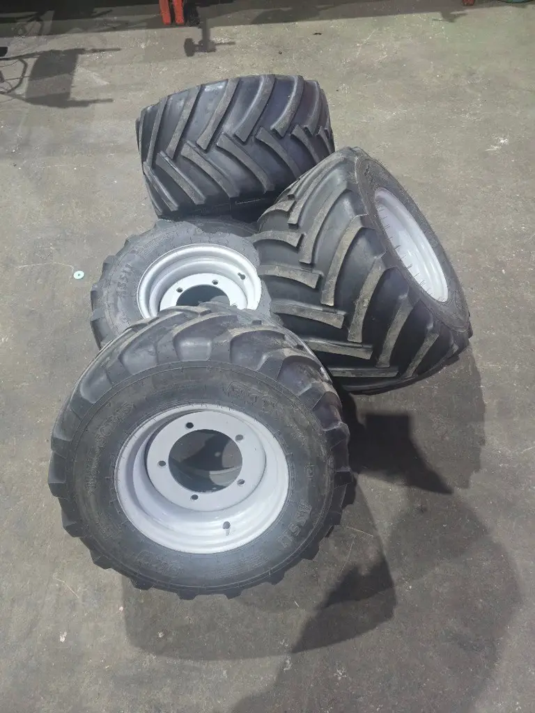 REFORM Rad kompl. 31 / 15.50 R x 15 zu H 70 /4 Stk