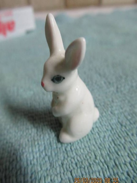  Hase, Kanninchen, Osterhase, Porzellan