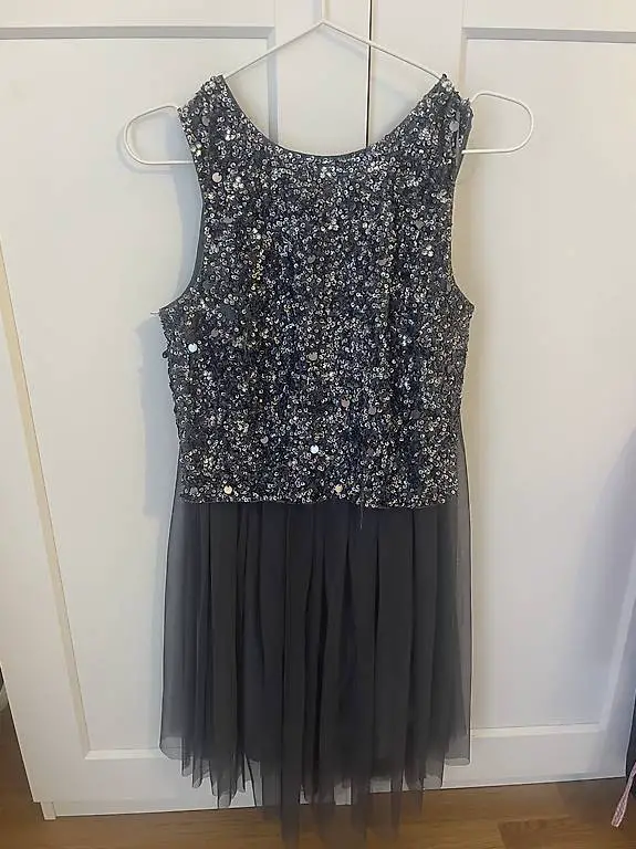 Cocktail Kleid / 2-Teiler mit Pailetten