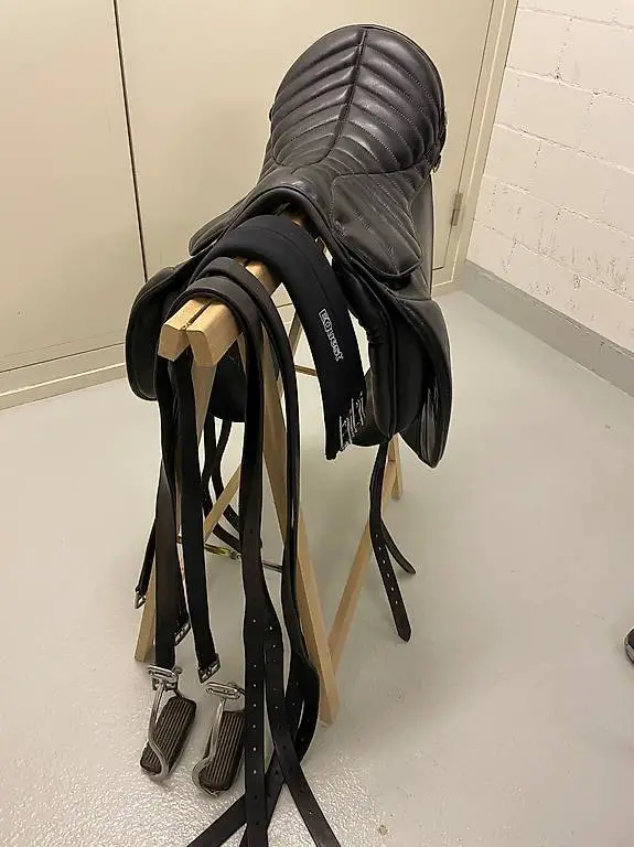 Sattel und Zaumzeug Islandpferd