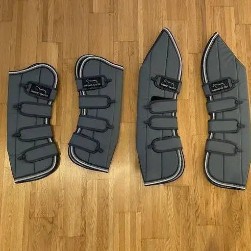 Ungebrauchte Transportgamaschen, Grösse Cob