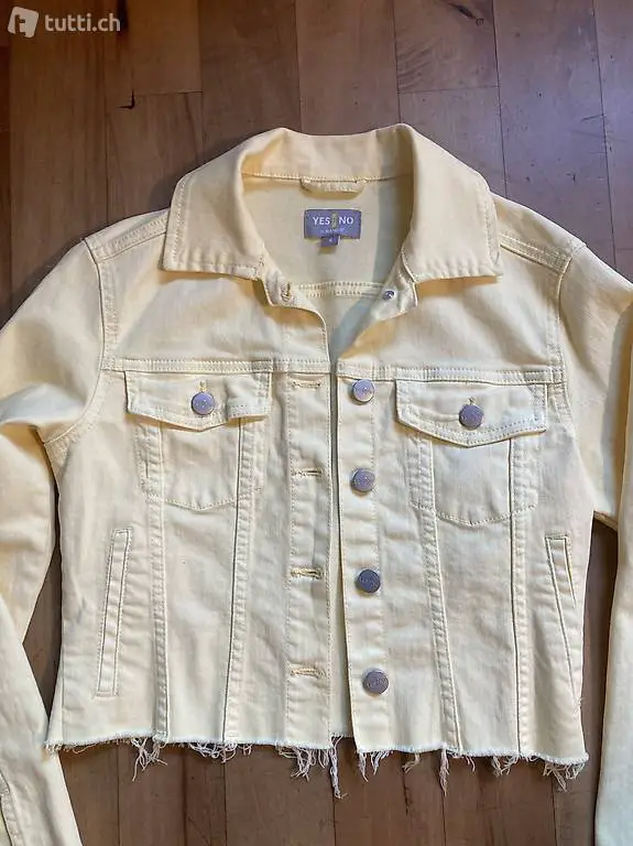Kurzes Jeans-Jäckchen