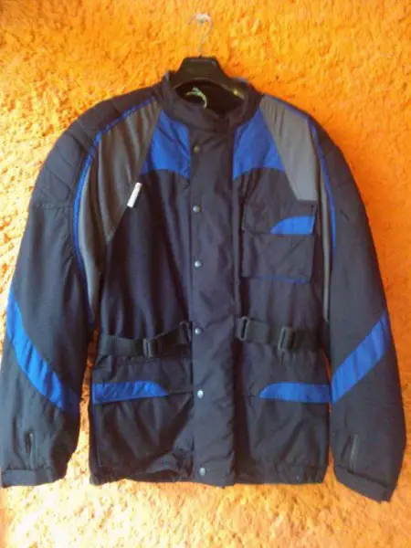 Fabrikneue Tourenjacke Grösse L